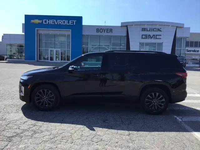 2022 Chevrolet Traverse - Photo 2