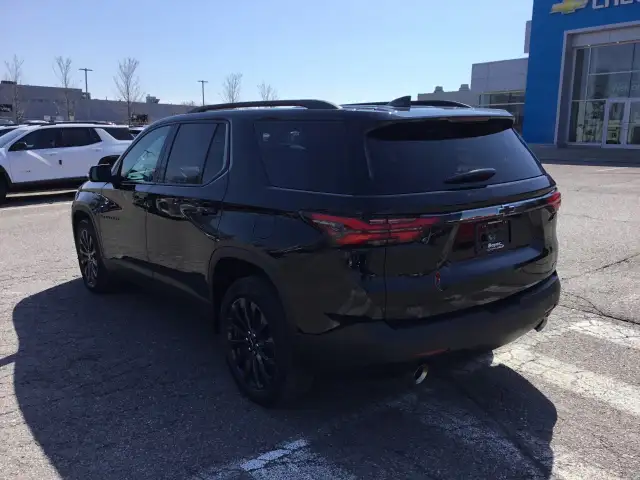 2022 Chevrolet Traverse - Photo 3