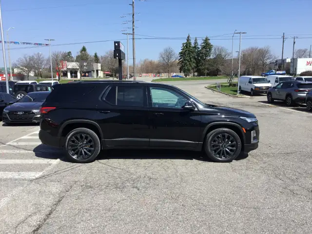 2022 Chevrolet Traverse - Photo 6