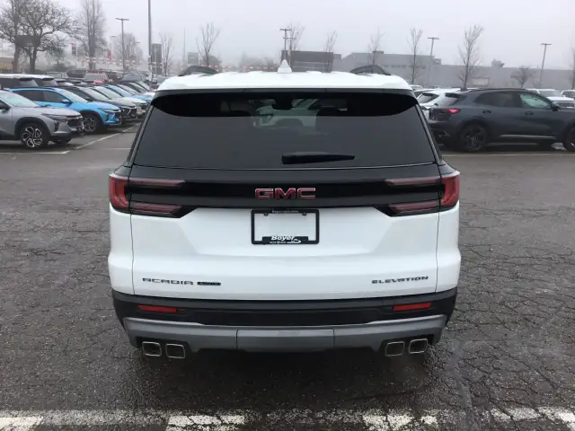 2026 GMC Acadia - Photo 4