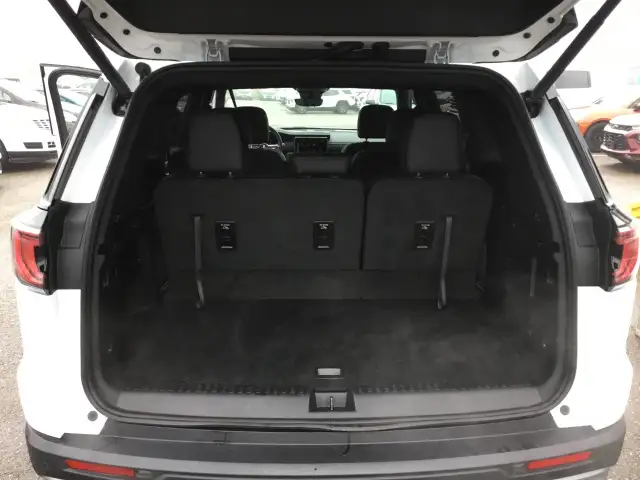 2026 GMC Acadia - Photo 17