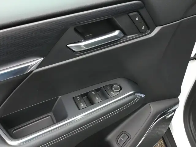 2026 GMC Acadia - Photo 18