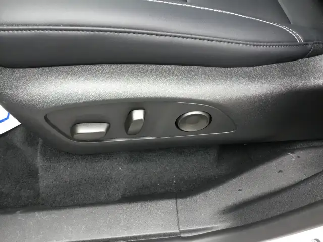 2026 GMC Acadia - Photo 19