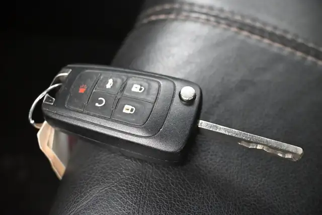 2016 Chevrolet Impala 2LT Call 902-466-9550 Leather, heated seat - Photo 8