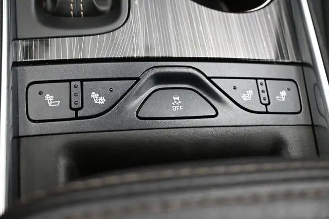 2016 Chevrolet Impala 2LT Call 902-466-9550 Leather, heated seat - Photo 12