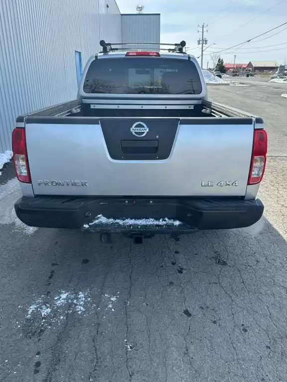 2008 Nissan Frontier 4x4 / financement Maison disponible - Photo 5