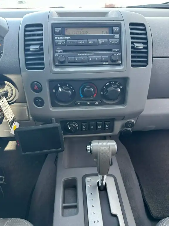 2008 Nissan Frontier 4x4 / financement Maison disponible - Photo 14