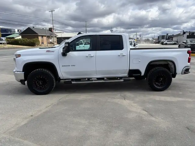 2023 Chevrolet Silverado 2500HD Duramax , Z71 - Photo 4