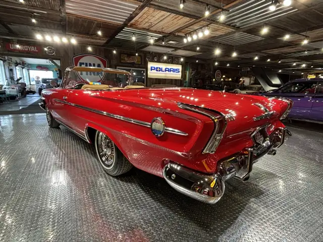 1962 Chrysler 300 Convertible - Photo 5