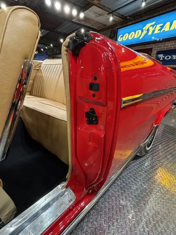 1962 Chrysler 300 Convertible - Photo 15