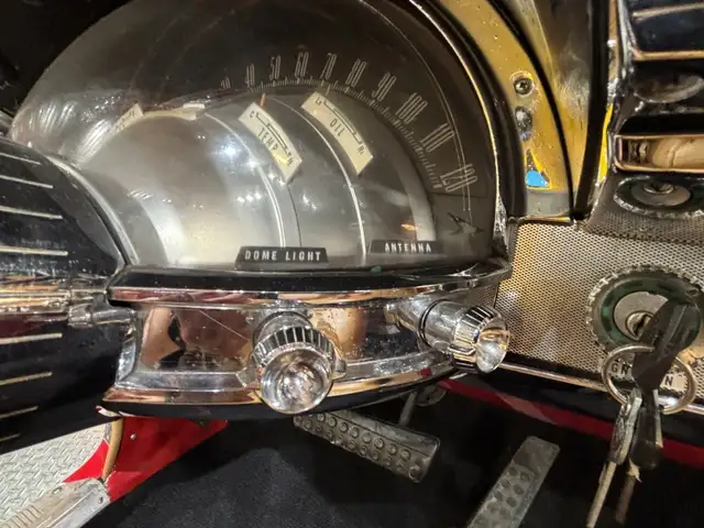 1962 Chrysler 300 Convertible - Photo 25