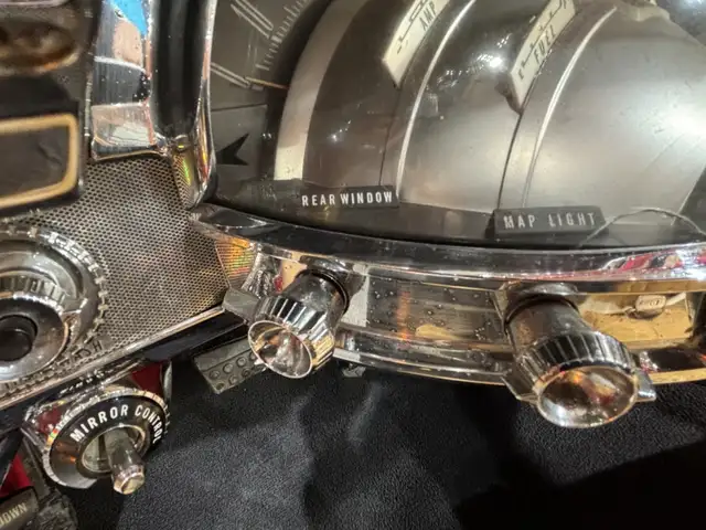 1962 Chrysler 300 Convertible - Photo 26