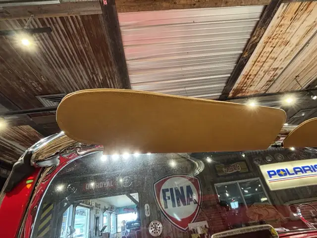 1962 Chrysler 300 Convertible - Photo 30