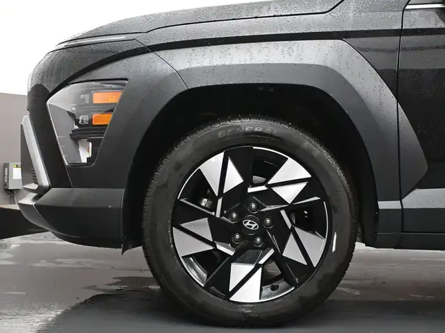 2025 Hyundai Kona PREFERRED HEATED SEATS, HEATED STEERING WHEEL, - Photo 4