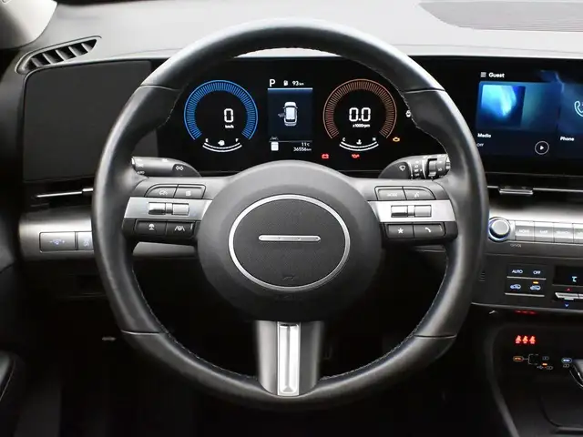 2025 Hyundai Kona PREFERRED HEATED SEATS, HEATED STEERING WHEEL, - Photo 25