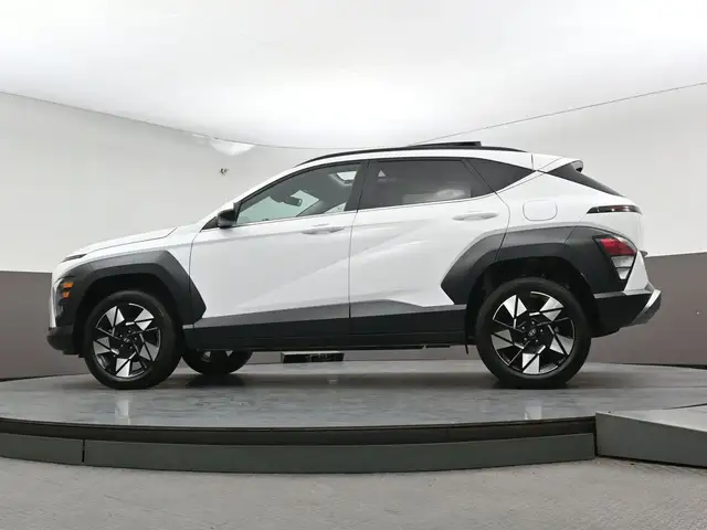 2025 Hyundai Kona PREFERRED TREND HEATED SEATS, HEATED STEERING - Photo 40