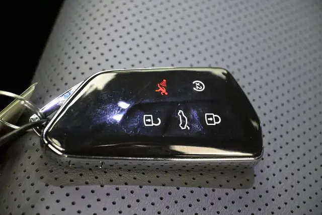 2026 Volkswagen Tiguan Comfortline REMOTE START CRUISE CONTROL B - Photo 6