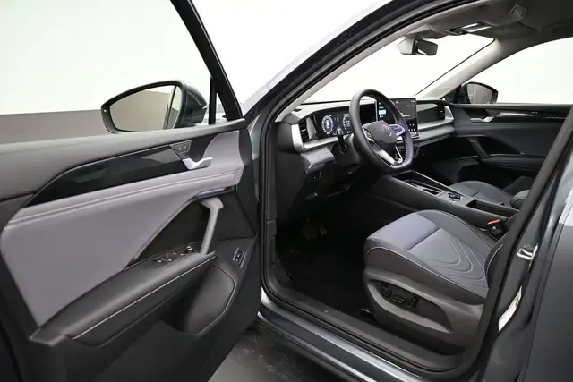 2026 Volkswagen Tiguan Comfortline REMOTE START CRUISE CONTROL B - Photo 13