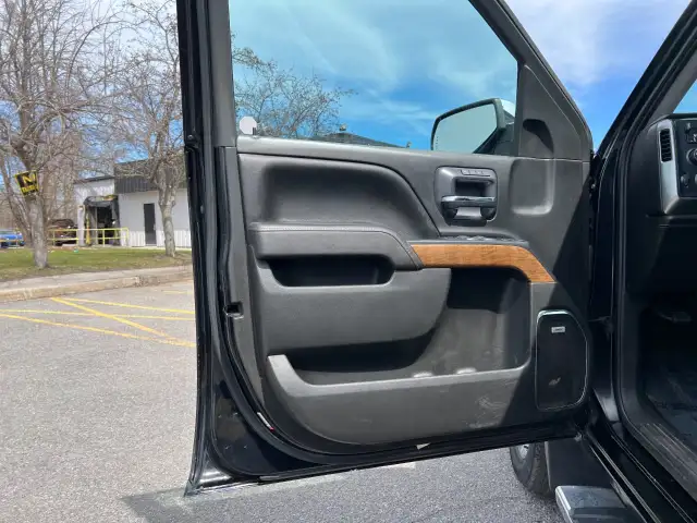 2017 Chevrolet Silverado 1500 - Photo 10