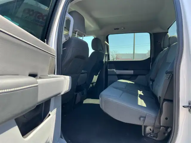 2025 Ford F-150 - Photo 16