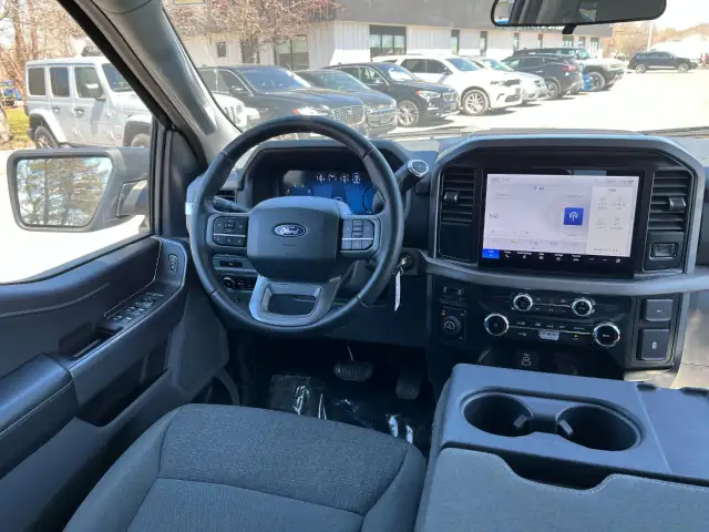 2025 Ford F-150 - Photo 26