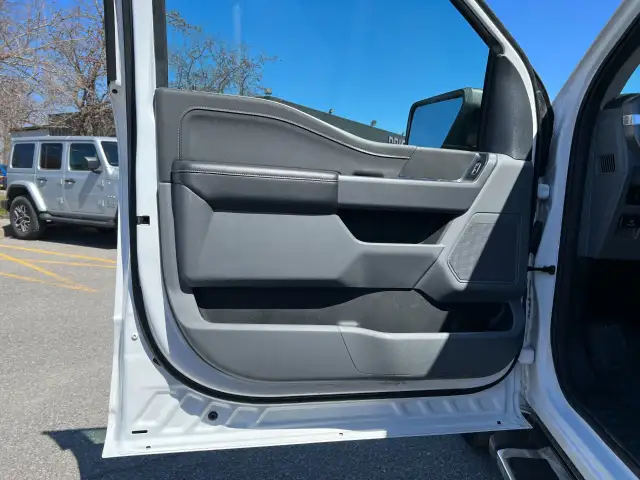 2025 Ford F-150 - Photo 30