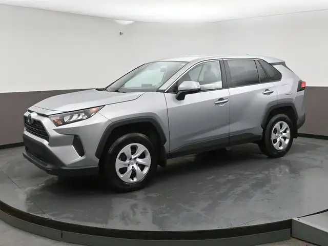 2025 Toyota RAV4 LE HEATED SEATS BACKUP CAMERA & MORE! - Photo 3