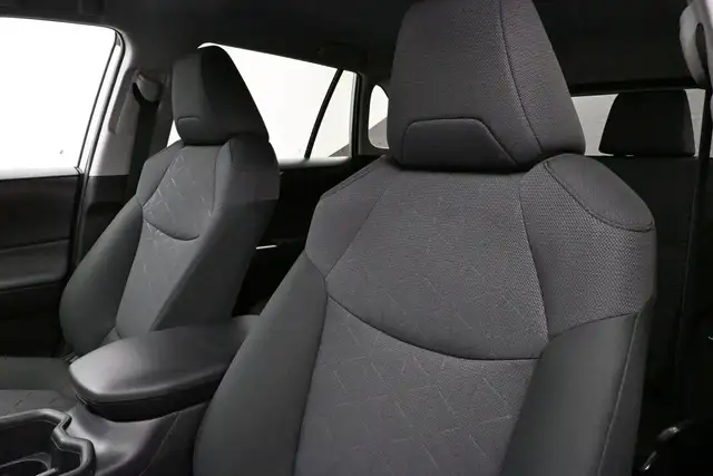 2025 Toyota RAV4 LE HEATED SEATS BACKUP CAMERA & MORE! - Photo 6