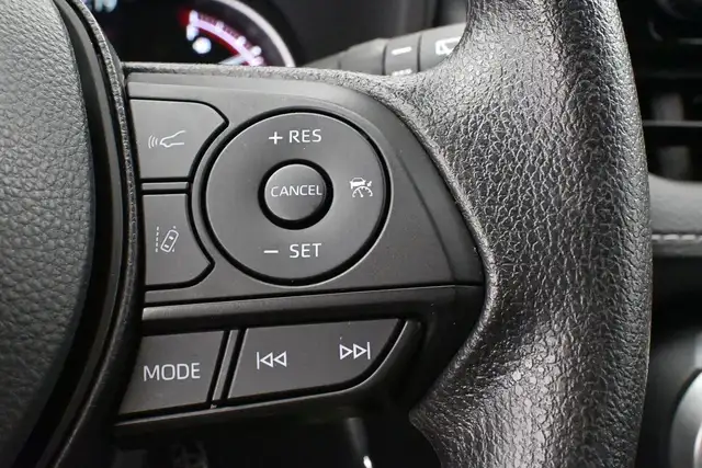 2025 Toyota RAV4 LE HEATED SEATS BACKUP CAMERA & MORE! - Photo 16