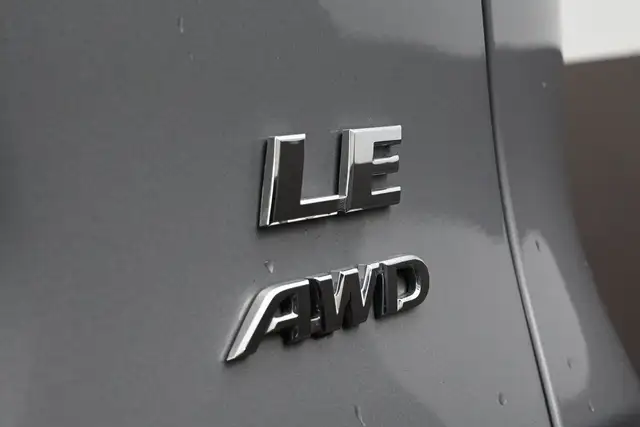 2025 Toyota RAV4 LE HEATED SEATS BACKUP CAMERA & MORE! - Photo 26