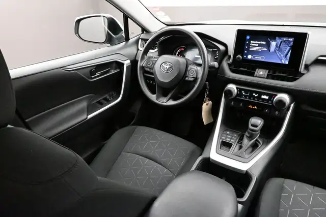 2025 Toyota RAV4 LE HEATED SEATS BACKUP CAMERA & MORE! - Photo 29