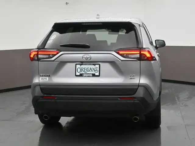 2025 Toyota RAV4 LE HEATED SEATS BACKUP CAMERA & MORE! - Photo 34