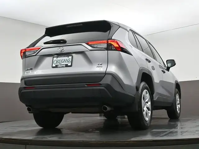 2025 Toyota RAV4 LE HEATED SEATS BACKUP CAMERA & MORE! - Photo 44