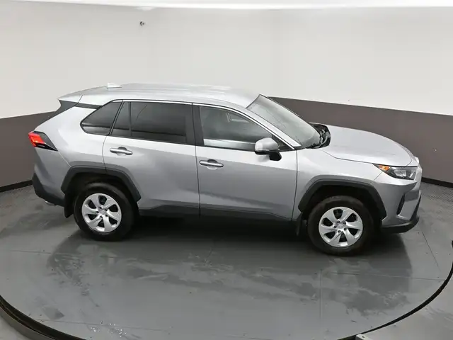 2025 Toyota RAV4 LE HEATED SEATS BACKUP CAMERA & MORE! - Photo 52