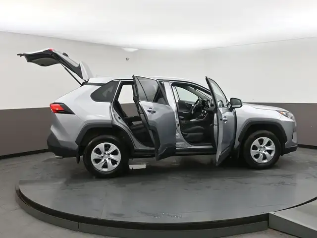 2025 Toyota RAV4 LE HEATED SEATS BACKUP CAMERA & MORE! - Photo 53