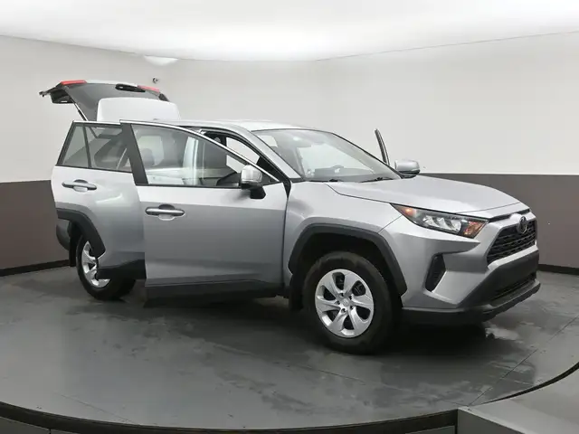 2025 Toyota RAV4 LE HEATED SEATS BACKUP CAMERA & MORE! - Photo 54