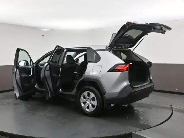 2025 Toyota RAV4 LE HEATED SEATS BACKUP CAMERA & MORE! - Photo 58