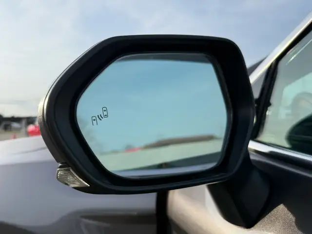 2018 Toyota Camry XSE V6 Auto |ACCIDENT FREE|1-OWNER|RED INTRIOR - Photo 12