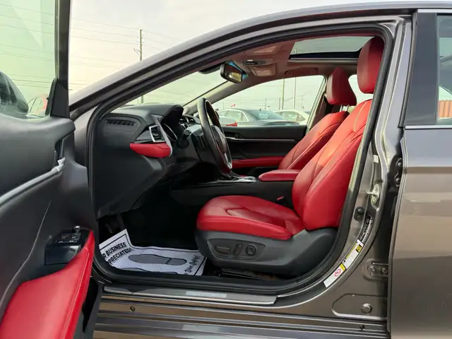 2018 Toyota Camry XSE V6 Auto |ACCIDENT FREE|1-OWNER|RED INTRIOR - Photo 13
