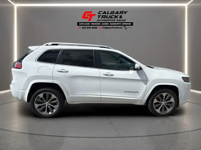 2019 Jeep Cherokee OVERLAND 4x4 2.0T B.S.A/NAV/CAM/PANOROOF/LOAD - Photo 8
