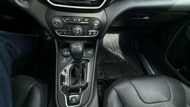 2019 Jeep Cherokee OVERLAND 4x4 2.0T B.S.A/NAV/CAM/PANOROOF/LOAD - Photo 27