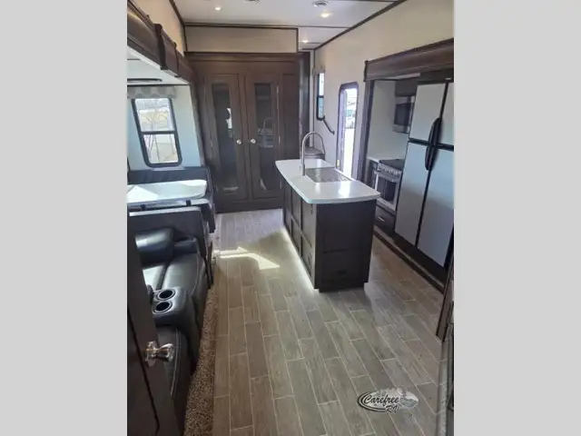 2021 Dutchmen RV Atlas 3602LFKB - Photo 8