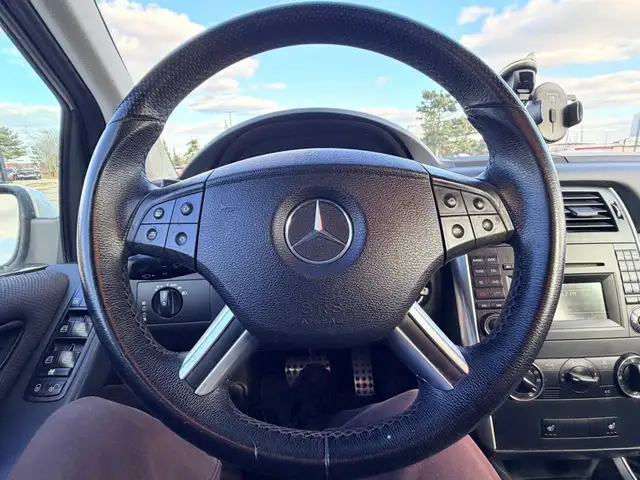 2011 Mercedes-Benz B-Class 4dr Hatchback B200 - Photo 4