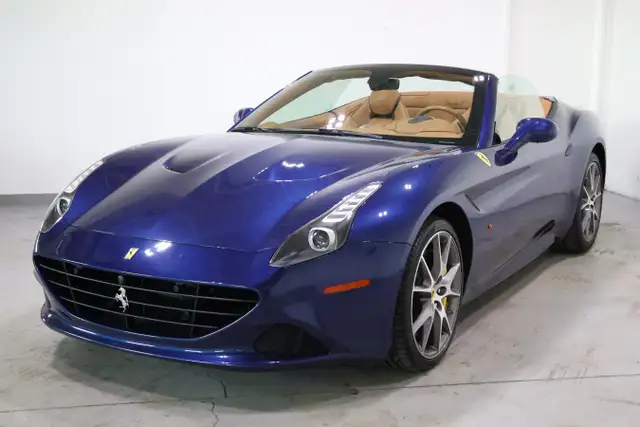 2015 Ferrari California T - Photo 2
