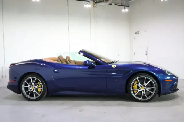 2015 Ferrari California T - Photo 7