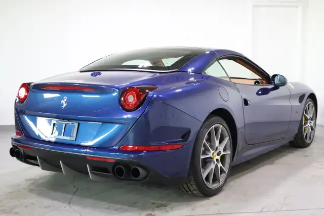 2015 Ferrari California T - Photo 10