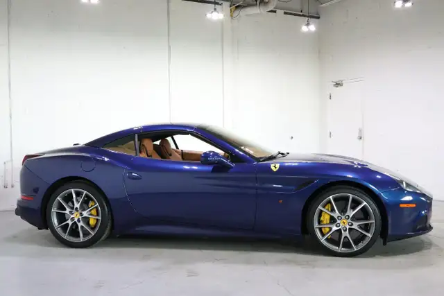 2015 Ferrari California T - Photo 11