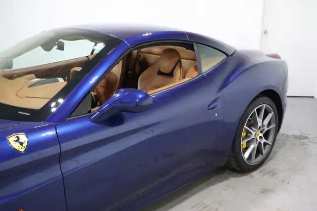 2015 Ferrari California T - Photo 12