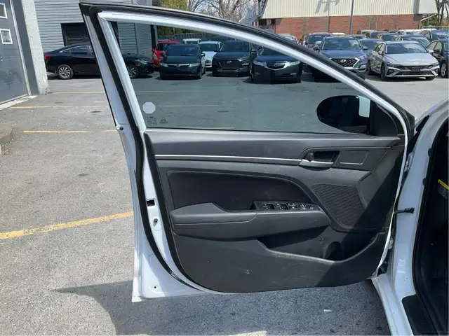 2017 HYUNDAI Elantra Toit Ouvrant | Camera | Mags - Photo 22