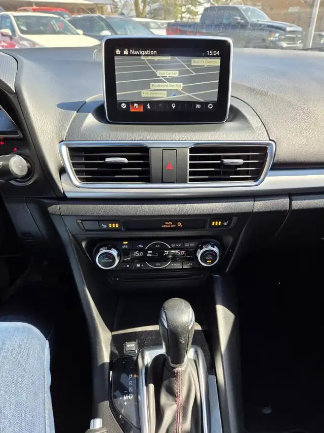 Mazda 3 SPORT GT 2016 GT HATCHBACK CUIR TOIT NAV HUD - Photo 23